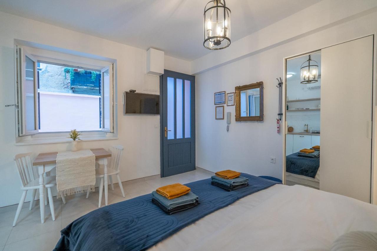 Starry Night Studio Apartment Rijeka Exterior foto